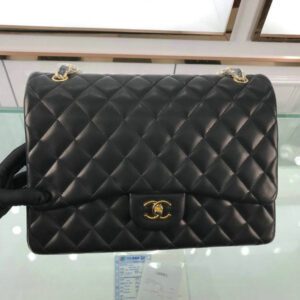 Replica Chanel Black Maxi Classic Sheepskin Double Flap Bag - Iconic Luxury Design