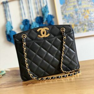 Replica Chanel Vintage Handbag in Cowhide Blue – Timeless Luxury