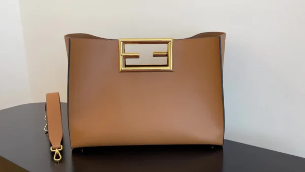 Fendi Logo Shopper Leather Tote Replica