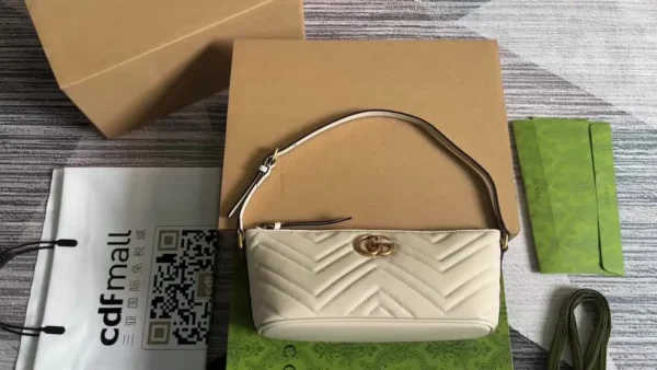 Mirror (1:1) Gucci GG Marmont Leather Shoulder Bag White – Luxury Matelassé Design