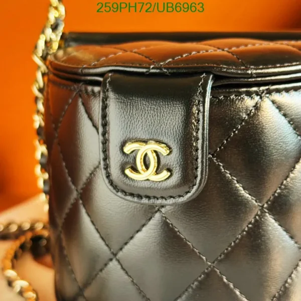 Chanel Pouch Gold Leather Cosmetic Case Women Luxury Bag Mirror (1:1)