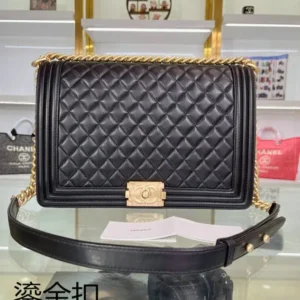 Chanel Lambskin Quilted New Large Boy Flap Black Mirror (1:1)