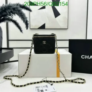 Chanel Leather Quilted Vanity With Chain Black Mirror (1:1)