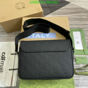 Gucci GG-Logo Crossbody Bag (Mirror 1:1)