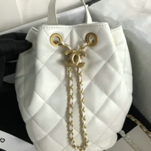 Chanel Sheepskin Quilted Pearl Mini Bucket Bag White Mirror (1:1)