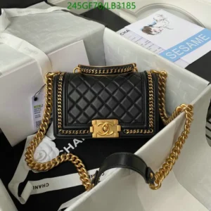 Chanel Lambskin Quilted Small Top Handle Boy Flap Black Mirror (1:1)