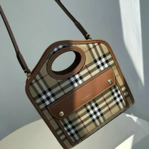 Burberry Beige ‘Pocket Mini’ Shoulder Bag Mirror (1:1) Replica