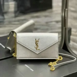 Saint Laurent Cassandre Envelope Grain de Poudre Leather Bag Mirror (1:1) – Luxury YSL Handbag